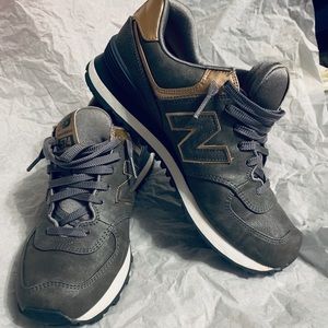 New Balance 574 women’s 8.5